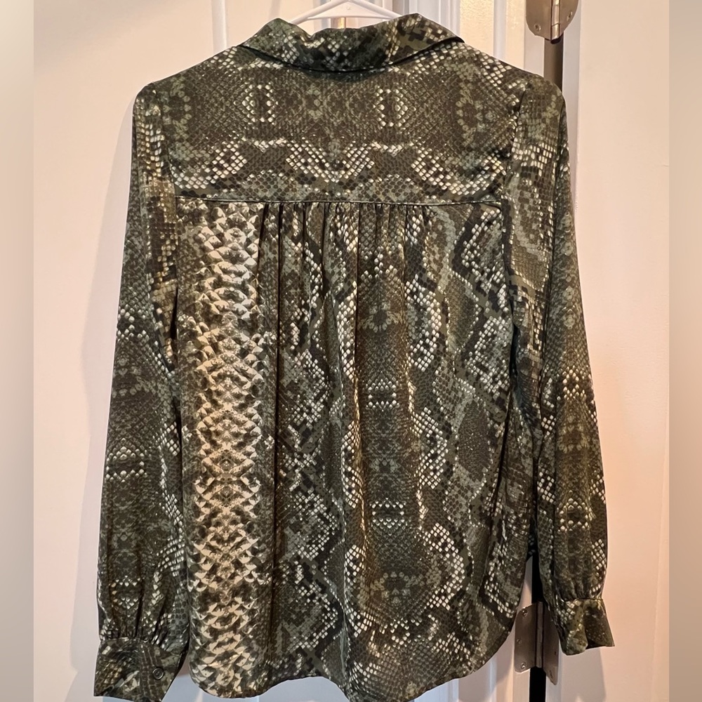 Blouse - Picture 2 of 3